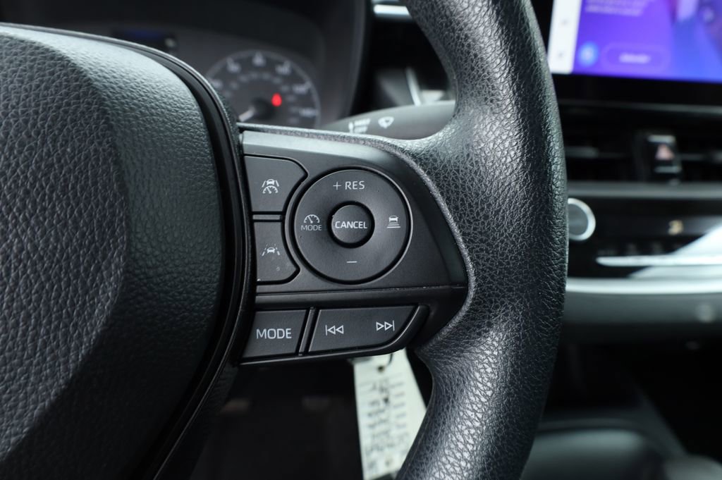 Used 2024 Toyota Corolla LE image 22