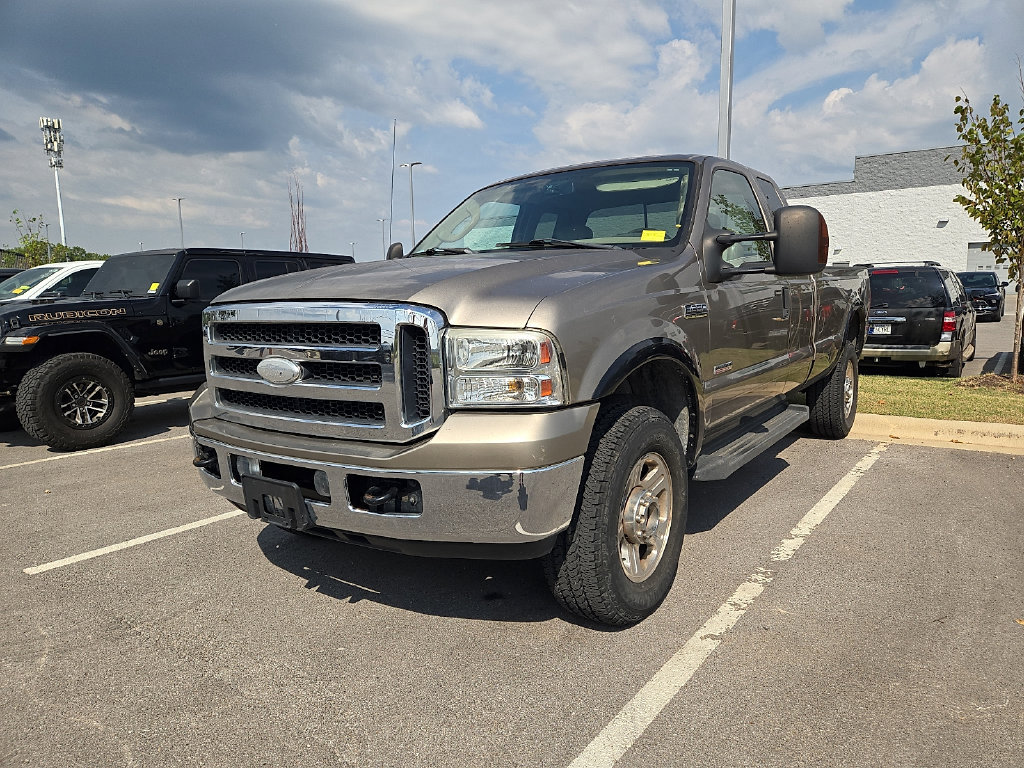 Used 2006 Ford F350 4x4 SuperCab Super Duty image 1