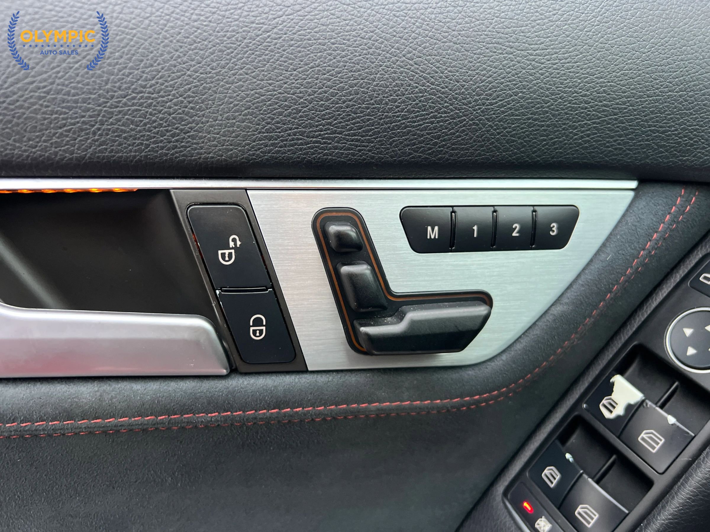 Used 2014 Mercedes-Benz C 250 Sedan w/ Premium 1 Package image 33