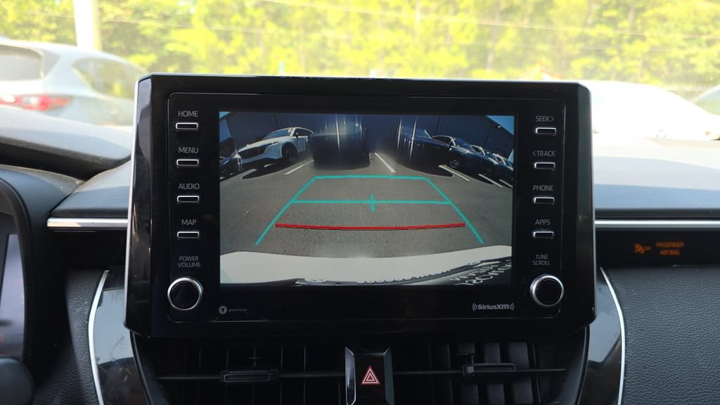 Used 2021 Toyota Corolla LE FWD image 19