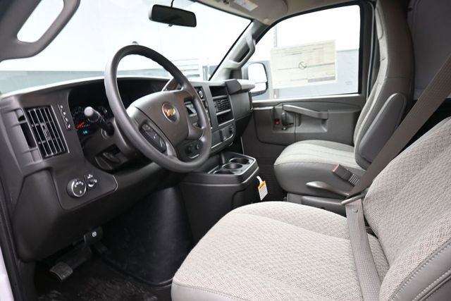 New 2026 Chevrolet Express 2500 w/ Driver Convenience Package RWD image 8