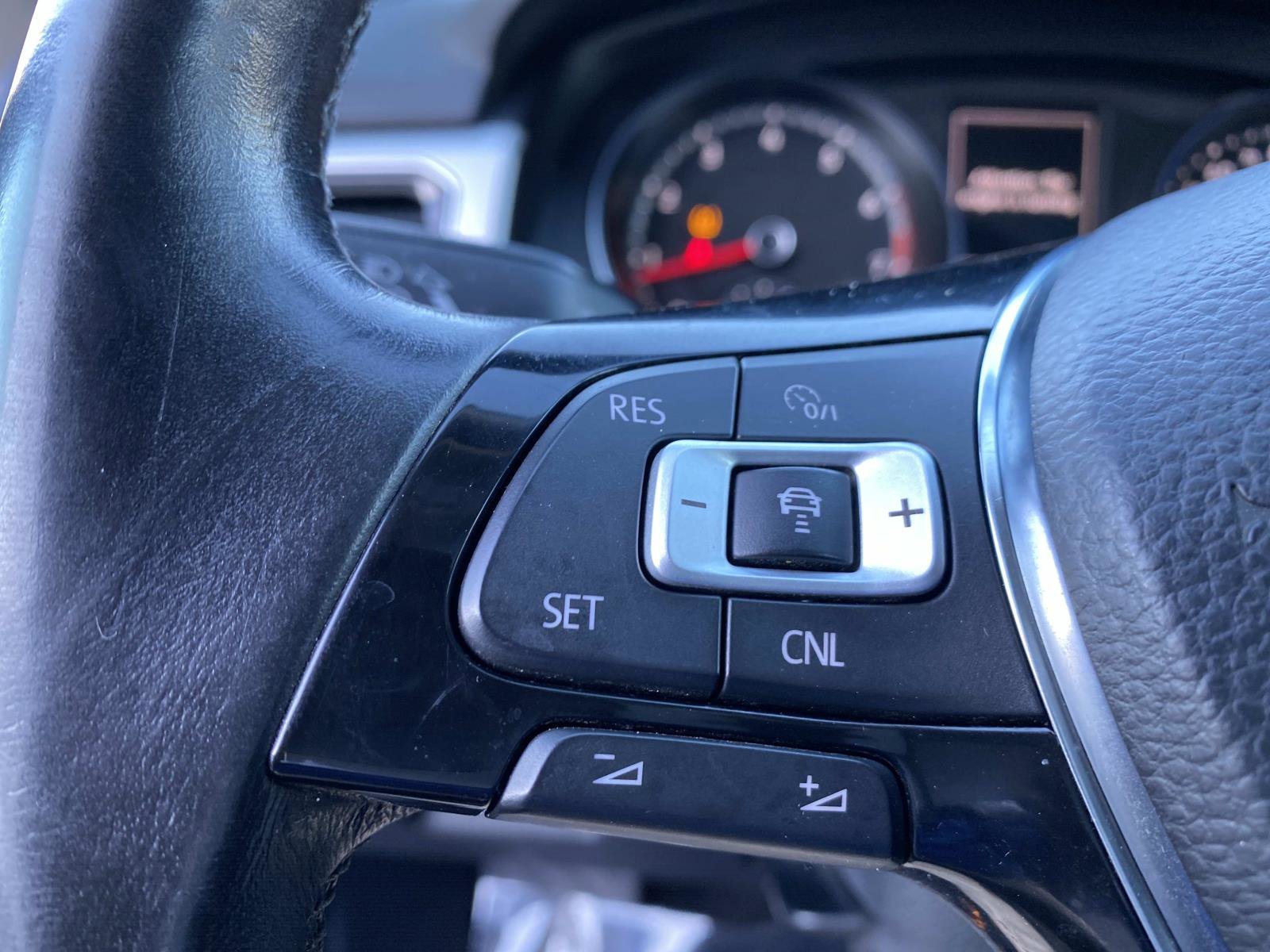 Used 2018 Volkswagen Atlas SEL image 21