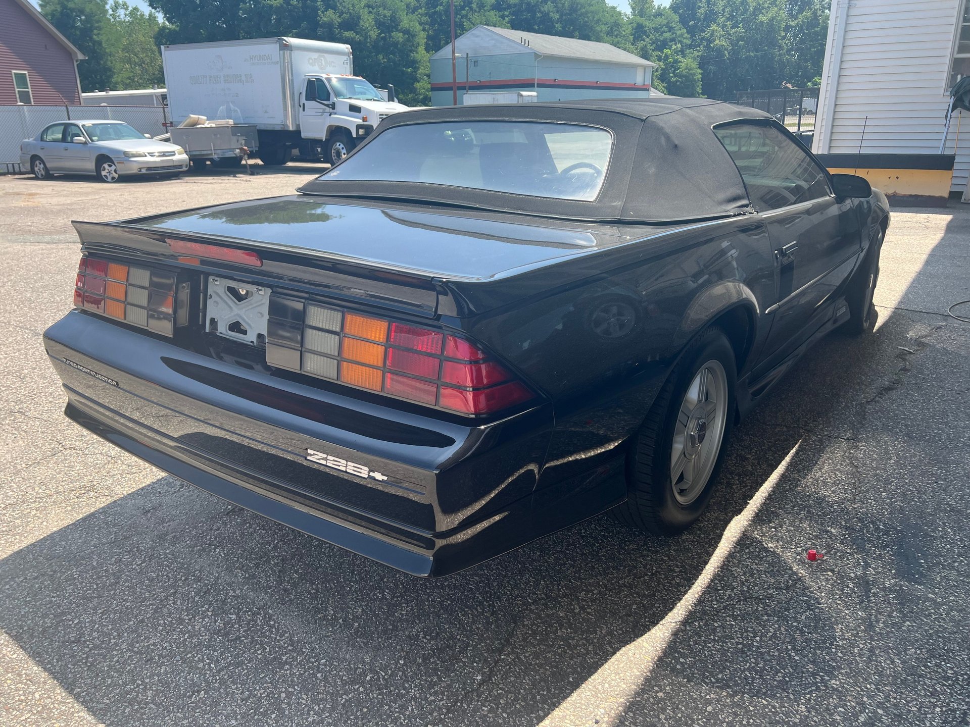 Used 1991 Chevrolet Camaro Z28 RWD image 5