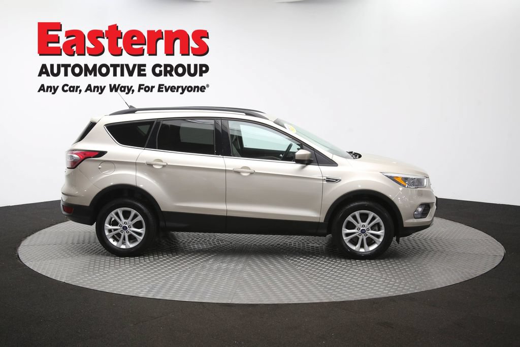 Used 2018 Ford Escape SE w/ SE Sync 3 Package AWD/4WD image 45