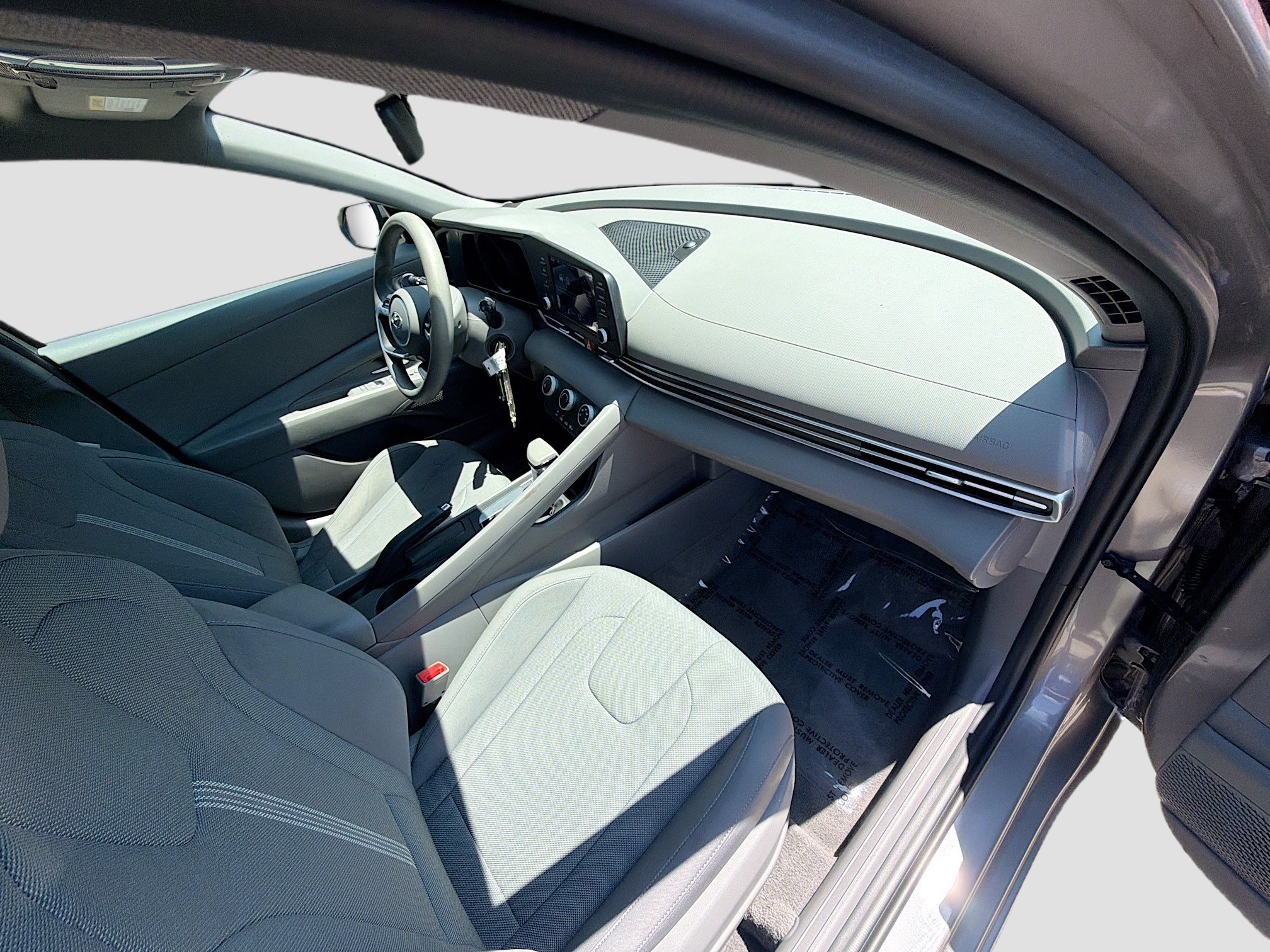 Used 2023 Hyundai Elantra SE w/ Cargo Package FWD image 29