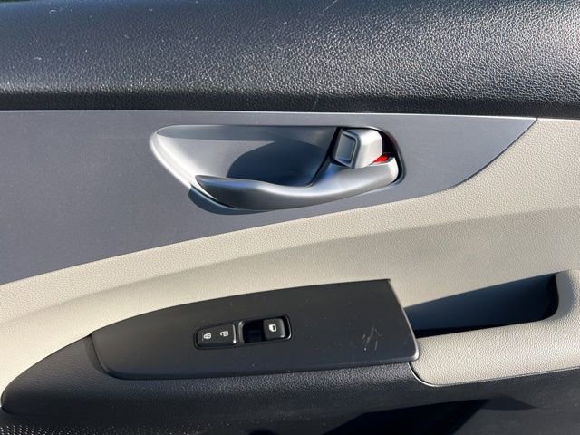 Certified 2023 Kia Forte LXS image 30