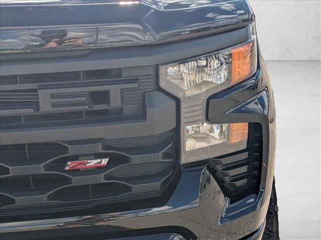 Used 2022 Chevrolet Silverado 1500 Custom Trail Boss w/ LPO, Dark Essentials Package image 9