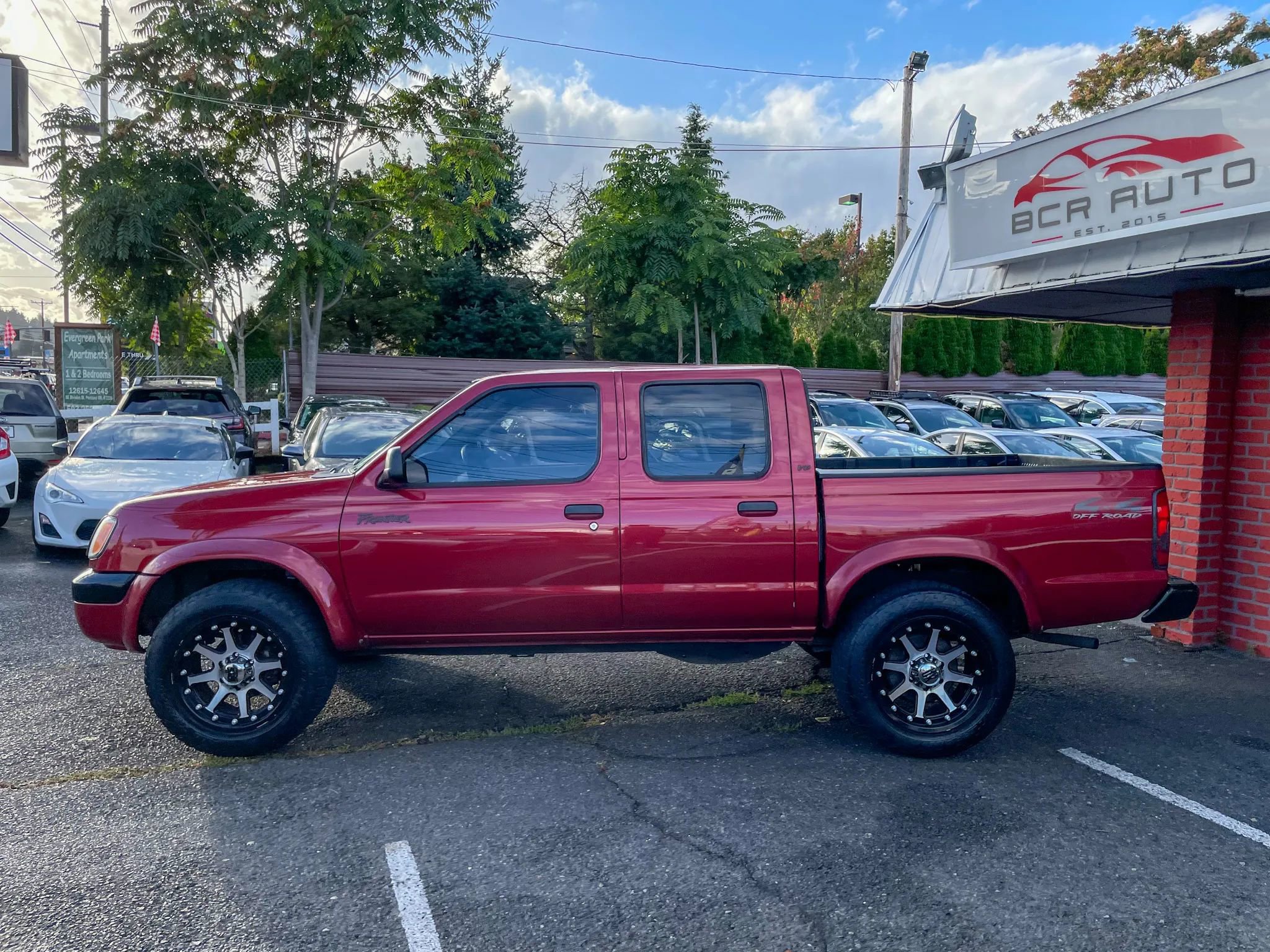 Used 2000 Nissan Frontier XE image 8