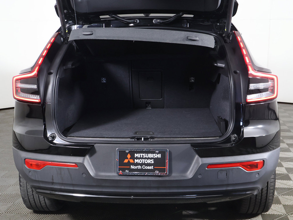 Used 2023 Volvo C40 Recharge Core AWD/4WD image 15
