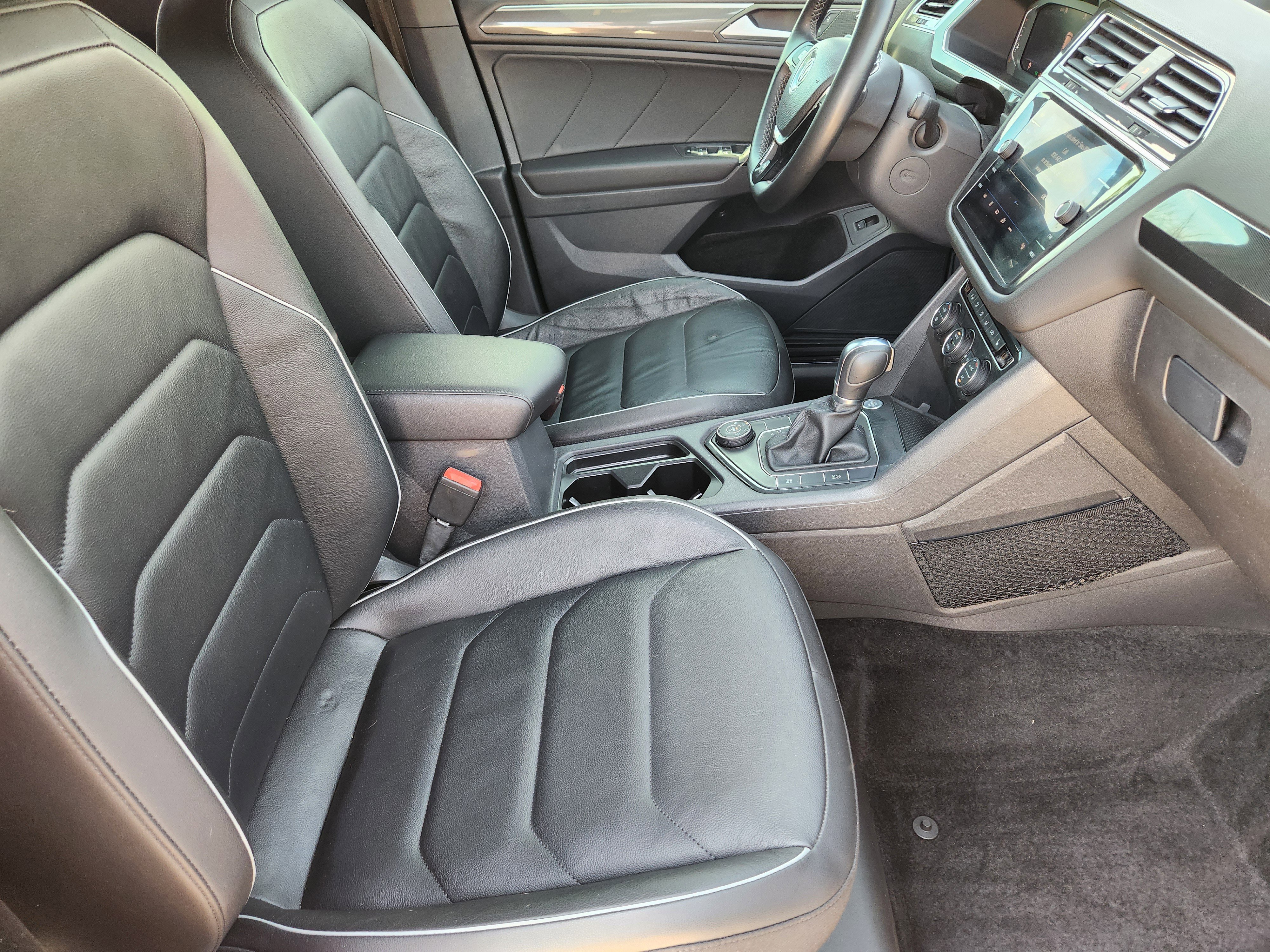 Used 2019 Volkswagen Tiguan SEL Premium image 14