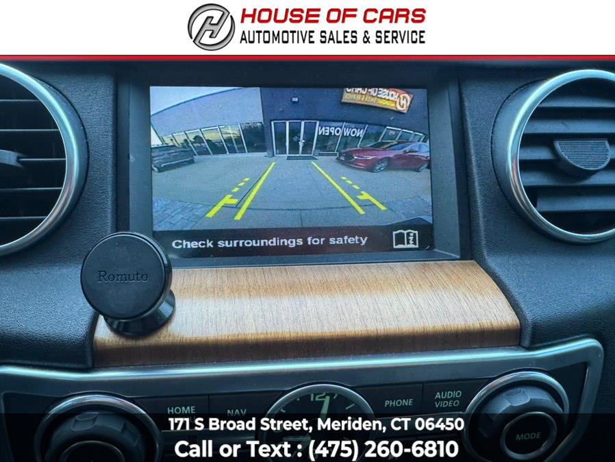 Used 2015 Land Rover LR4 HSE LUX image 40