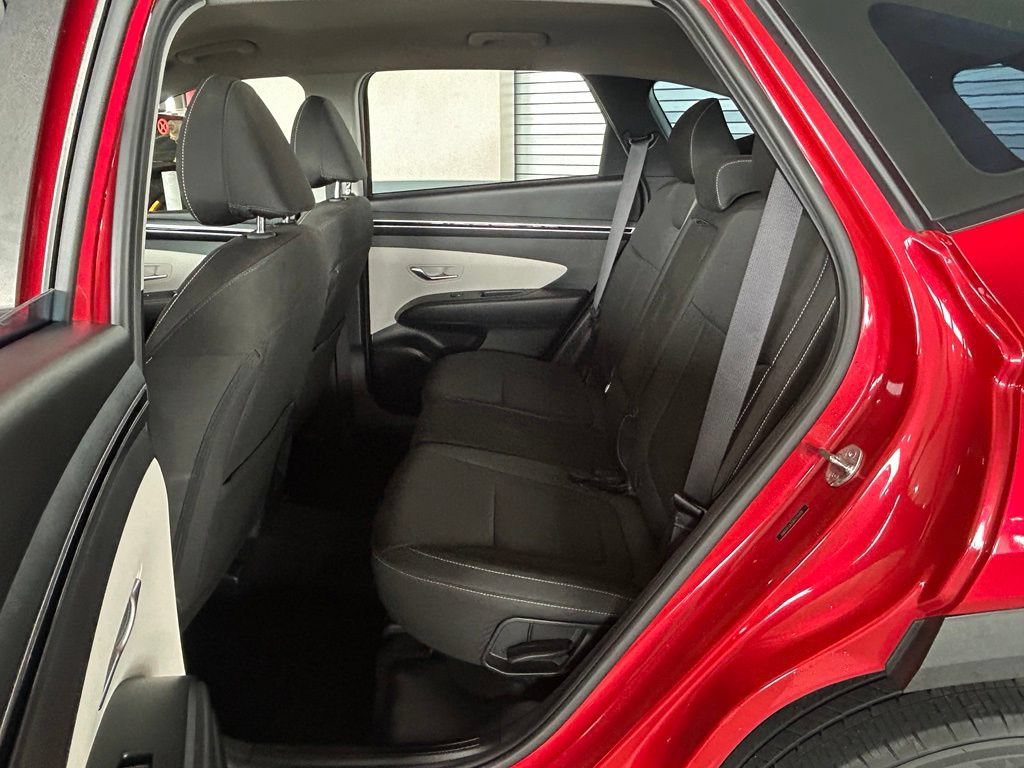 Used 2023 Hyundai Tucson SE FWD image 40