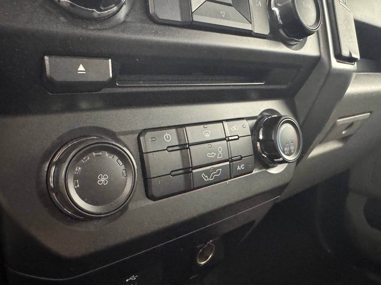 Used 2016 Ford F150 XLT RWD image 18