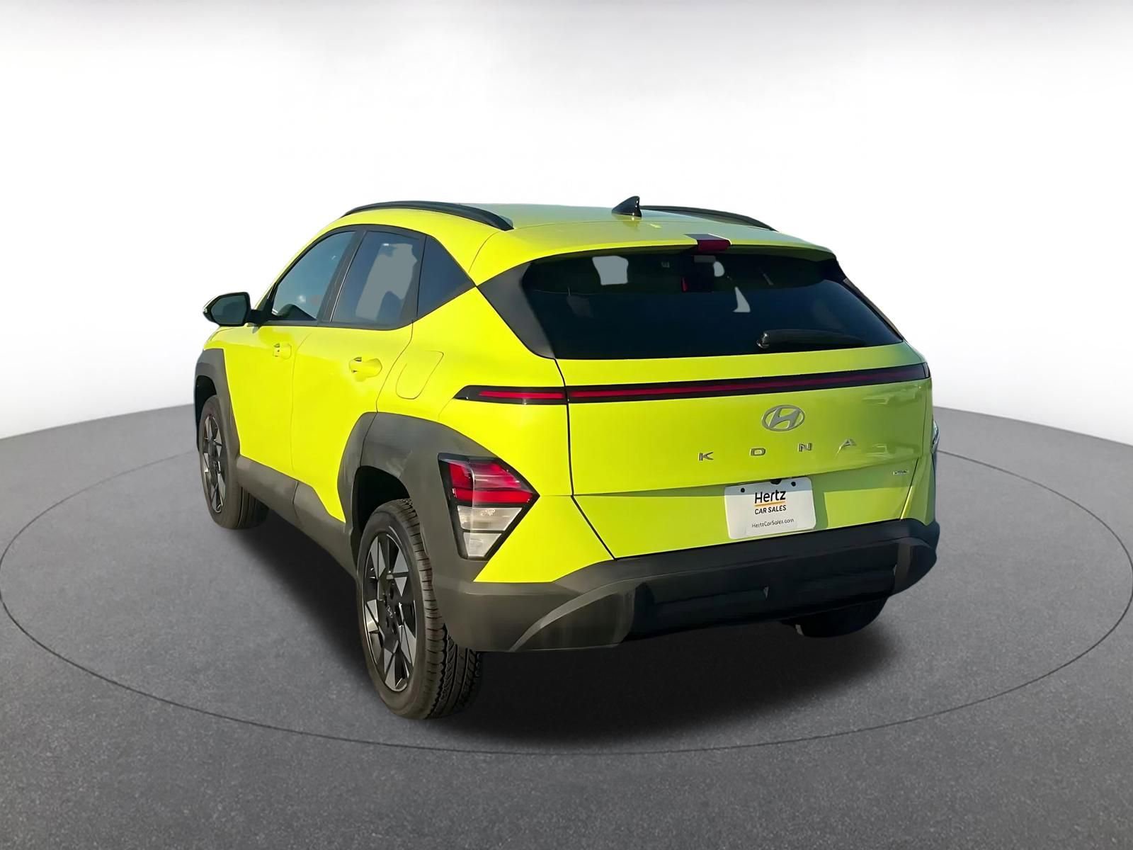 Used 2025 Hyundai Kona SEL image 11