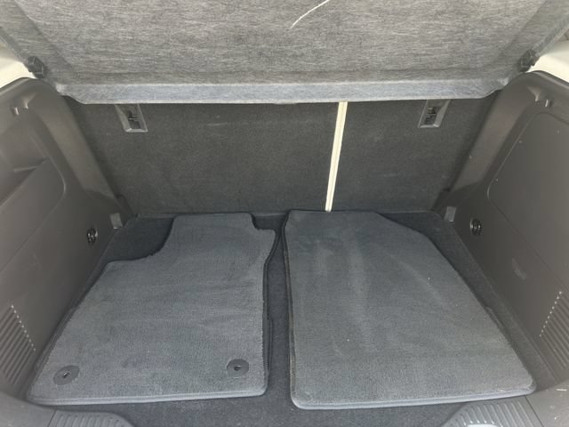 Used 2019 Buick Encore Essence w/ Safety Package II FWD image 18