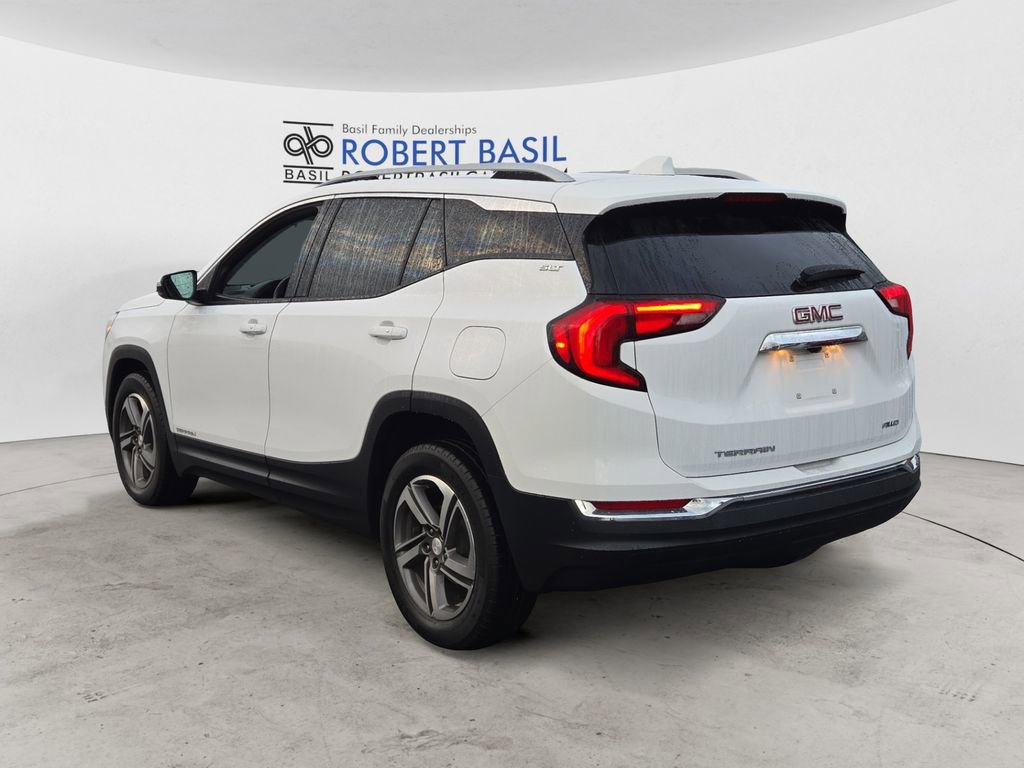 Used 2021 GMC Terrain SLT image 3