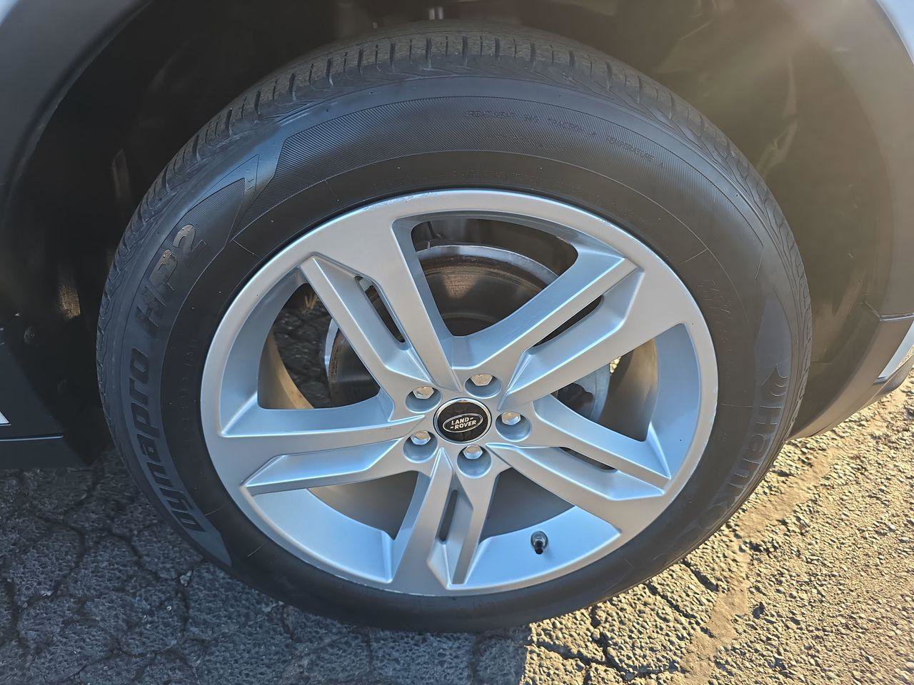 Used 2013 Land Rover Range Rover Evoque Dynamic AWD/4WD image 16