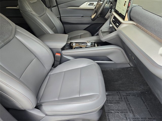 New 2025 Ford Explorer Active w/ Active Comfort Package image 11