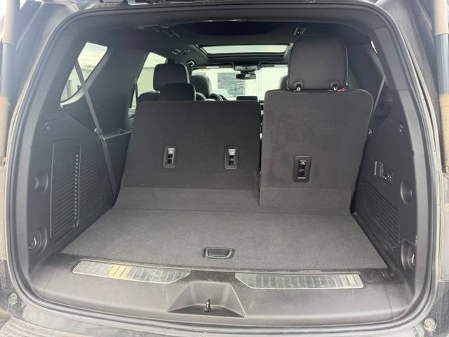 Used 2023 Chevrolet Tahoe Premier AWD/4WD image 10