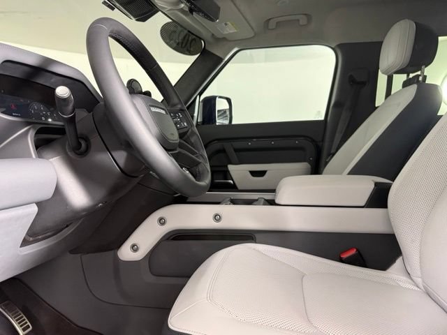 Used 2025 Land Rover Defender 110 X AWD/4WD image 34