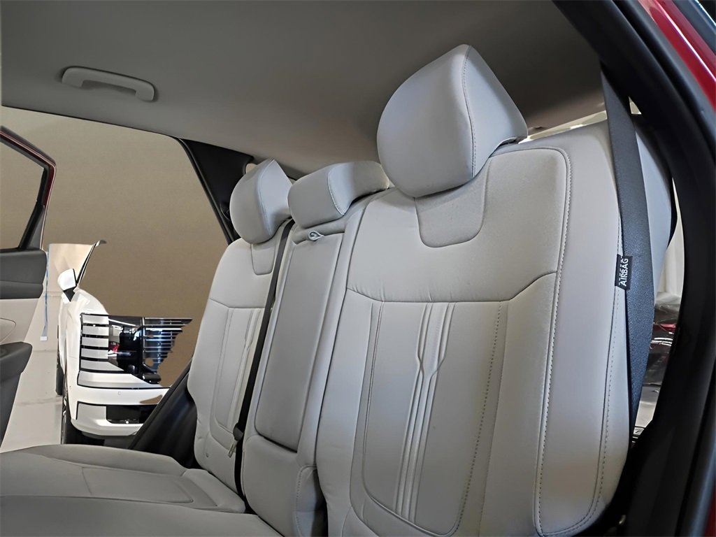 Certified 2025 Hyundai Tucson SEL image 9