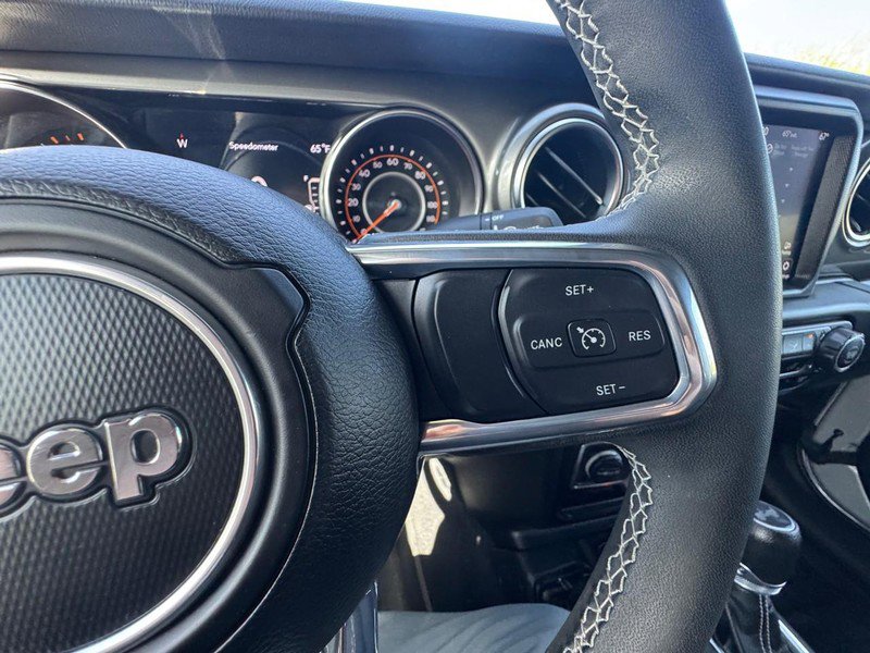 Used 2023 Jeep Wrangler Unlimited Sahara AWD/4WD image 14