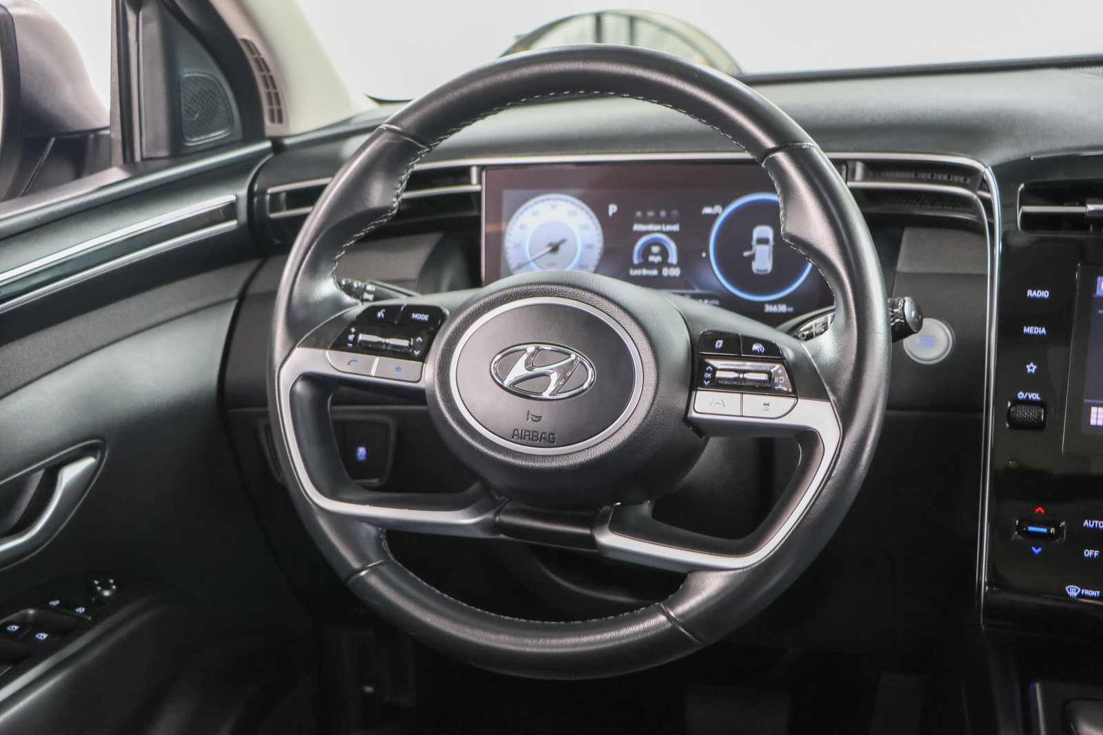 Used 2023 Hyundai Tucson SEL w/ Convenience Package AWD/4WD image 12