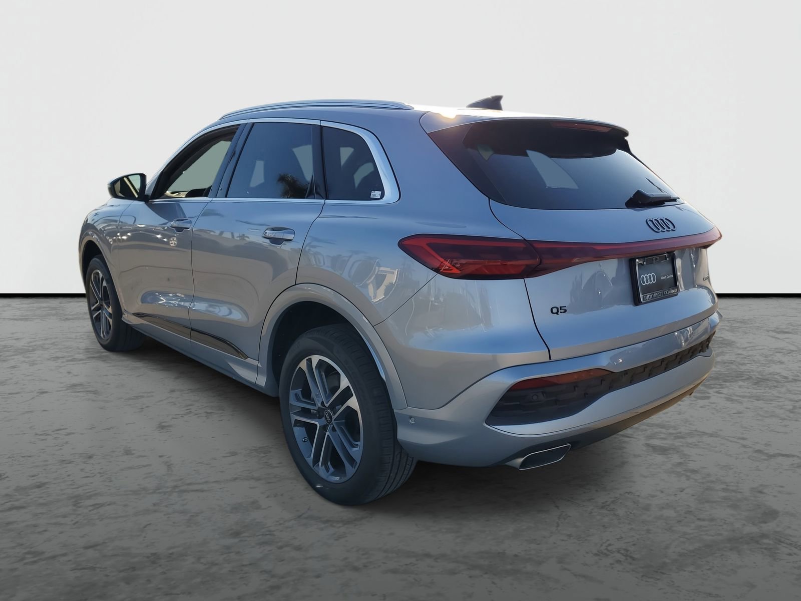 New 2025 Audi Q5 Premium Plus image 3