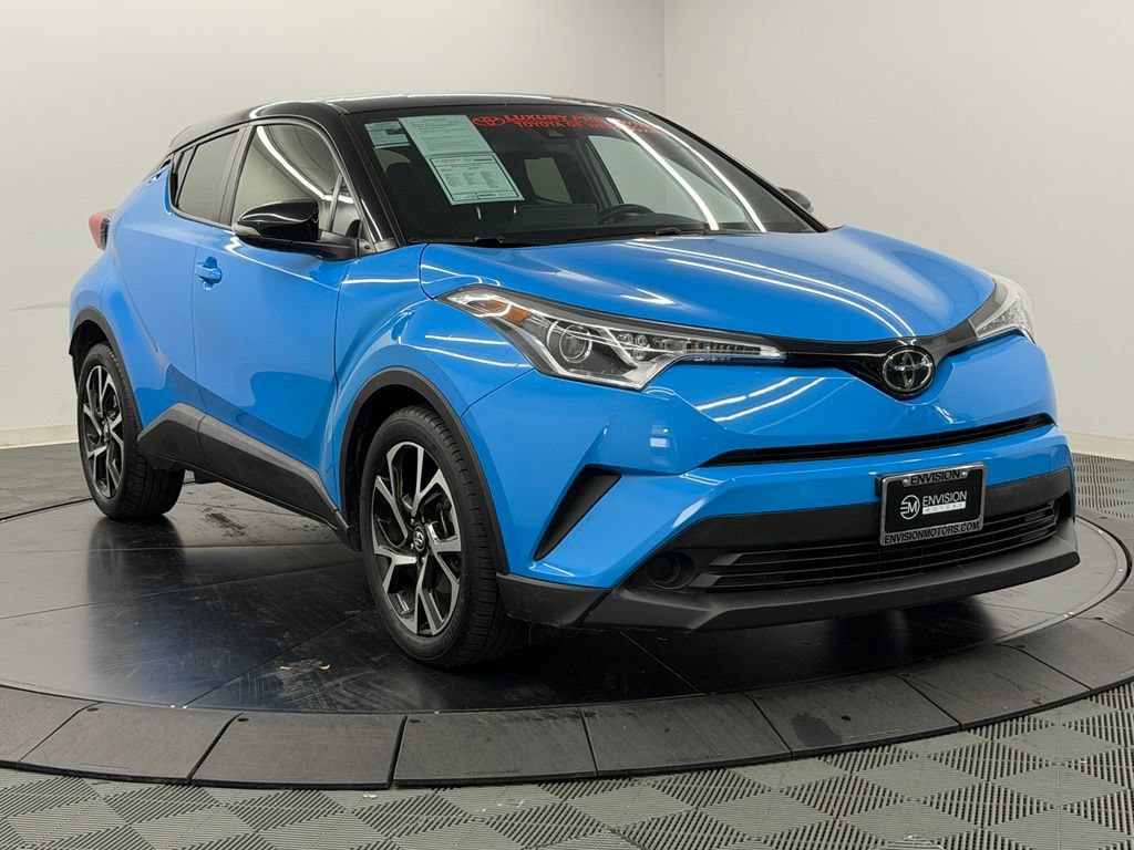 Used 2019 Toyota C-HR XLE FWD image 8