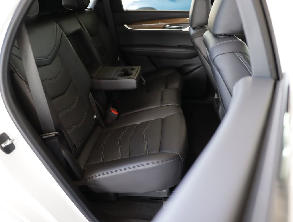 Used 2023 Cadillac XT5 Sportv w/ Platinum Package image 33