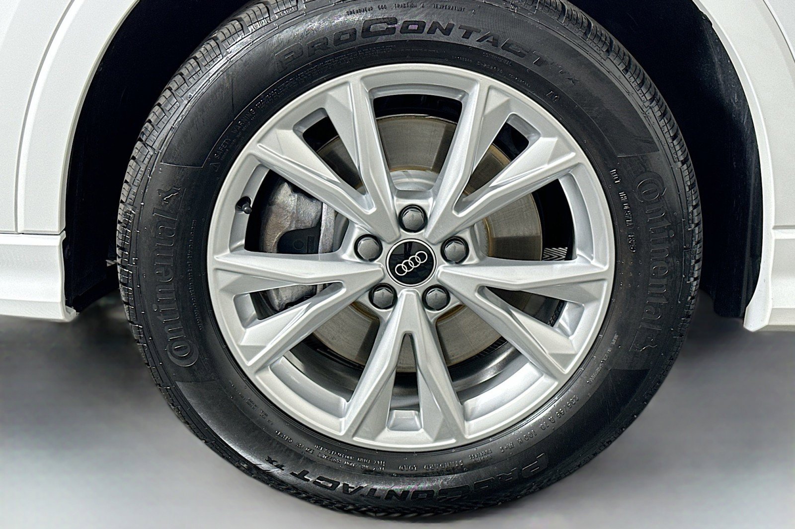 Used 2025 Audi Q3 2.0T Premium w/ Convenience Package image 12