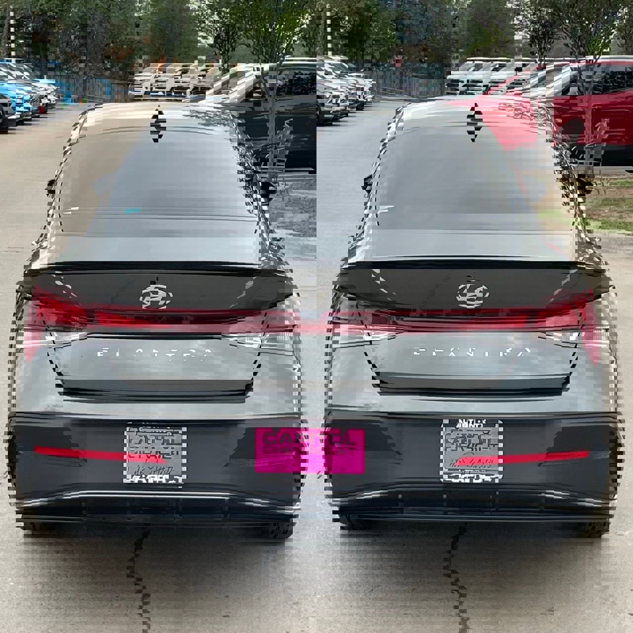 Used 2025 Hyundai Elantra Sport image 5