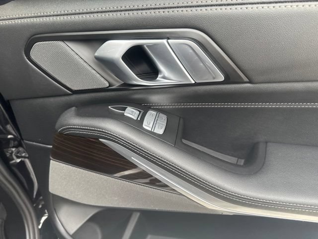 Used 2024 BMW X7 xDrive40i w/ Premium Package AWD/4WD image 33