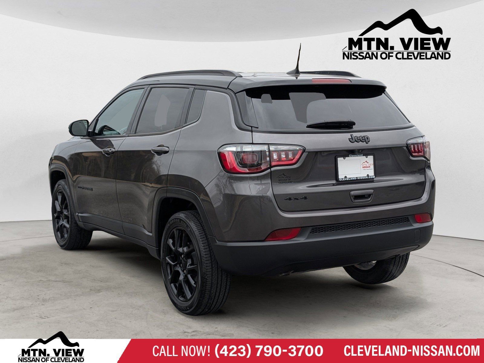 Used 2023 Jeep Compass Altitude image 5