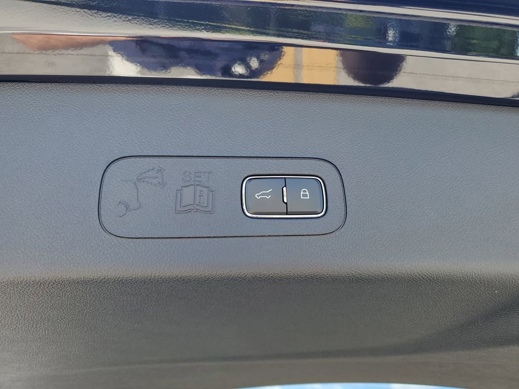 New 2025 Lincoln Aviator 2WD w/ Jet Appearance Package image 7