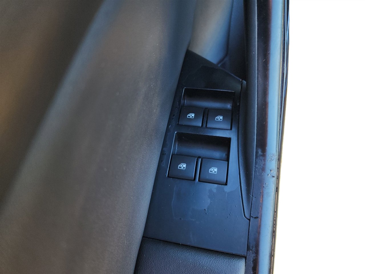 Used 2017 Buick Cascada Premium image 31