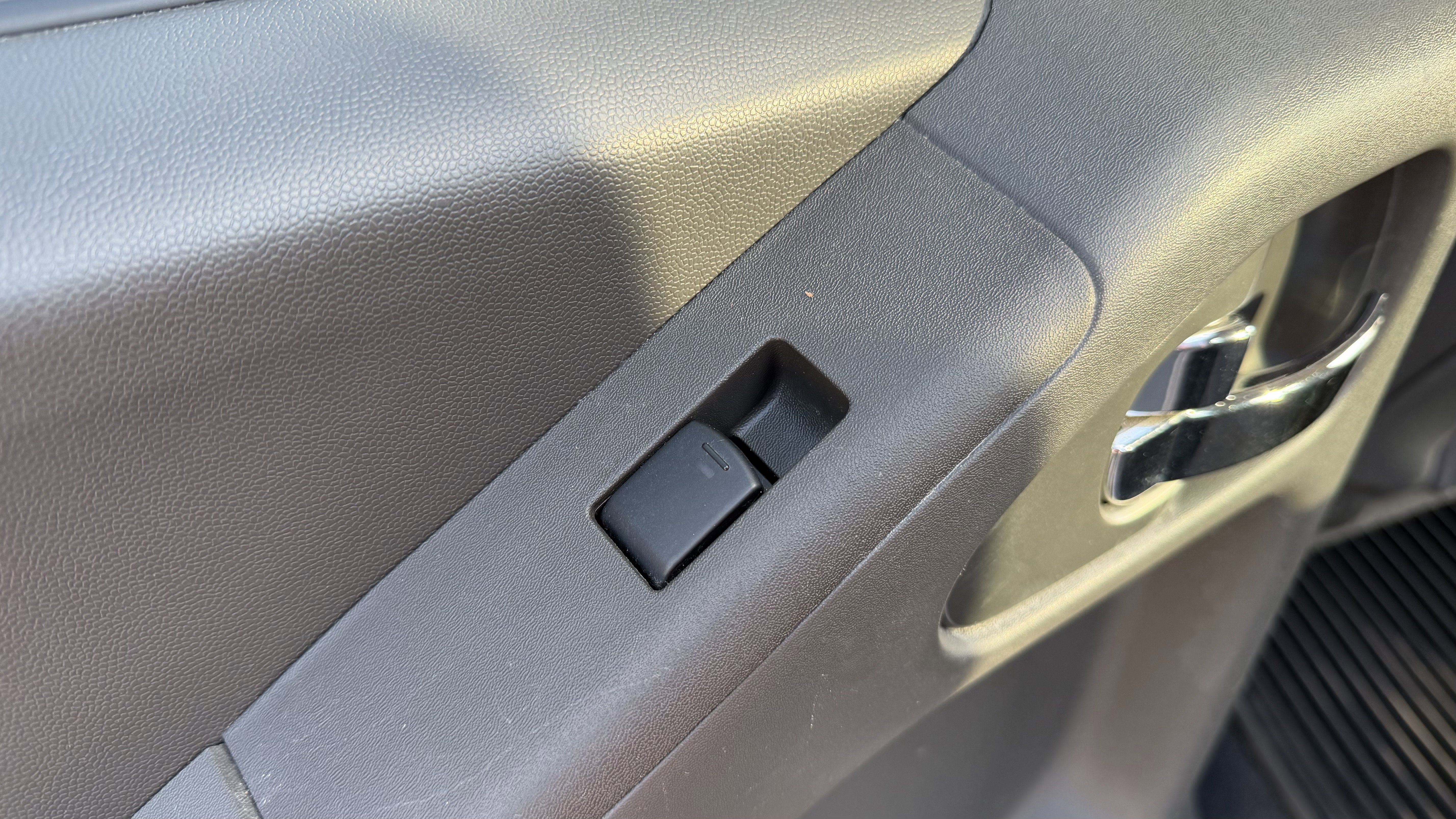 Used 2019 Nissan Frontier PRO-4X image 37