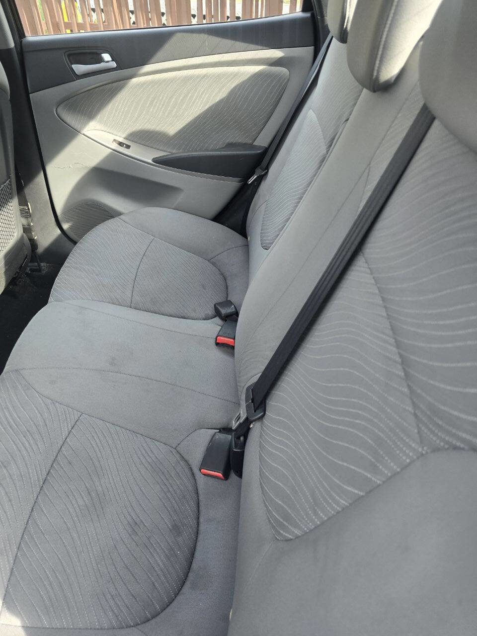 Used 2016 Hyundai Accent SE w/ Option Group 03 FWD image 19