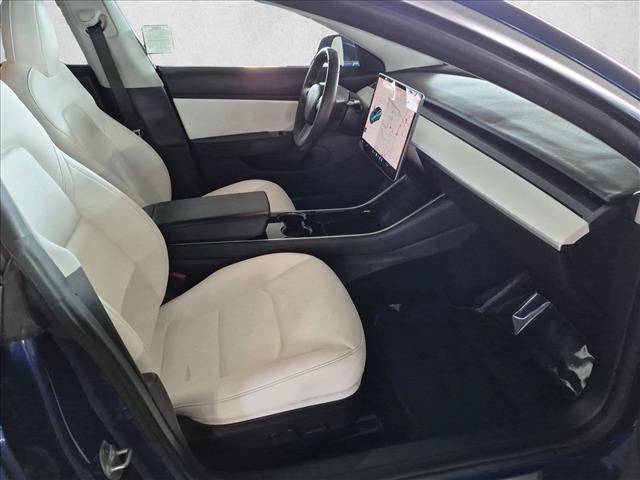 Used 2019 Tesla Model 3 Standard Range RWD image 21