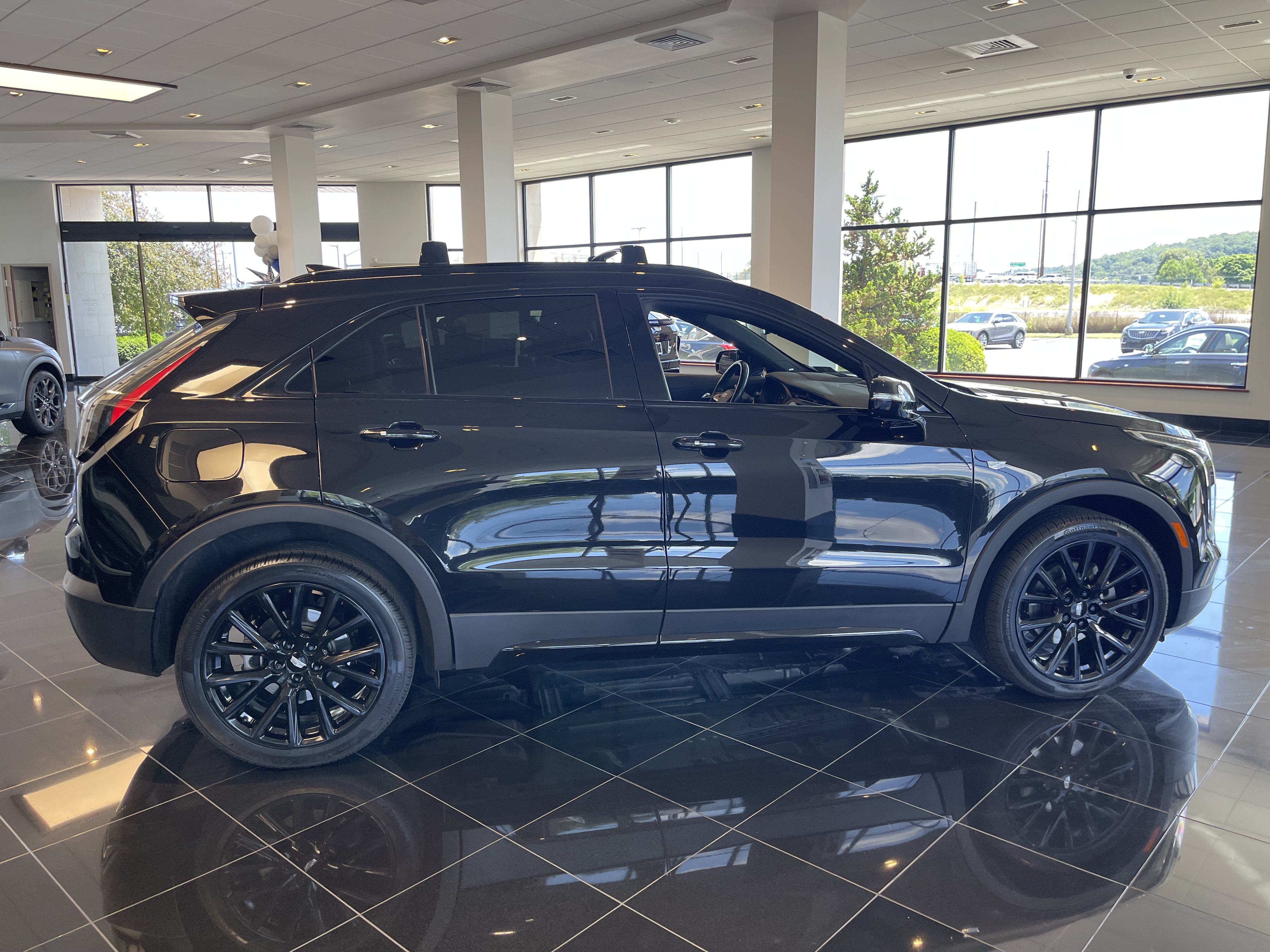 Certified 2023 Cadillac XT4 Sport AWD/4WD image 9
