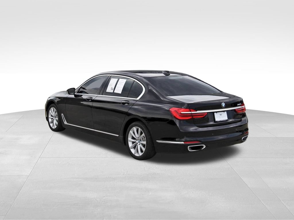 Used 2017 BMW 740i RWD image 3
