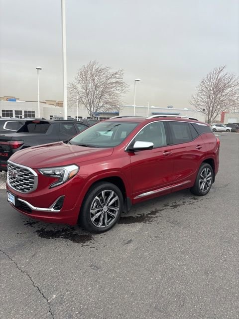 Used 2019 GMC Terrain Denali w/ Comfort Package AWD/4WD image 8
