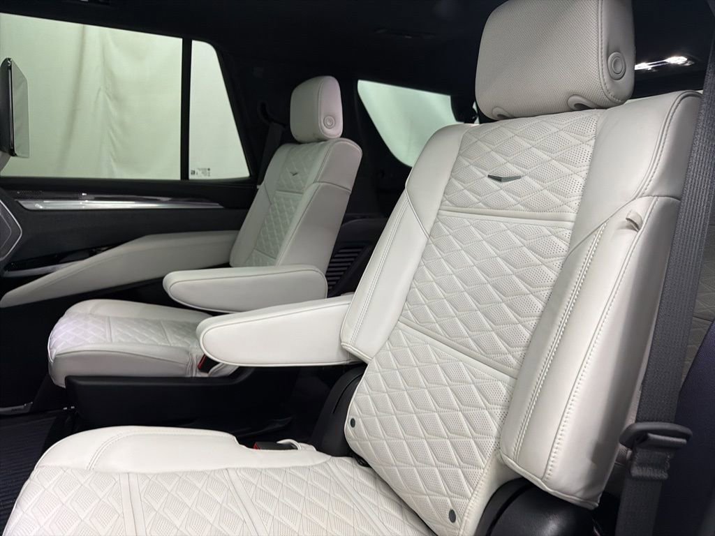 Used 2025 Cadillac Escalade V w/ LPO, Floor Liner Package AWD/4WD image 21