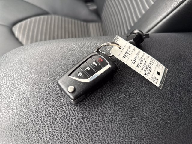 Used 2023 Toyota Camry SE FWD image 28