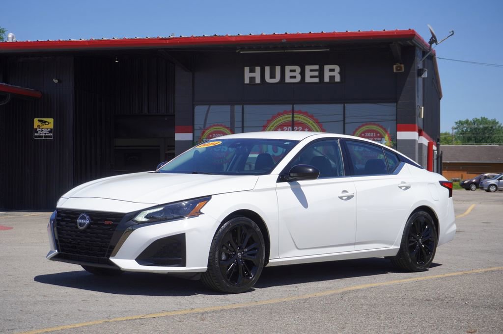Used 2024 Nissan Altima 2.5 SR