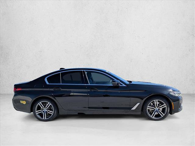 Used 2021 BMW 530e xDrive w/ Convenience Package image 4