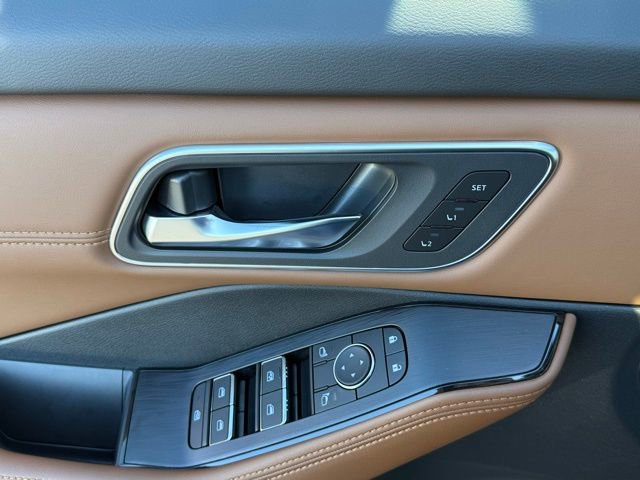 New 2026 Nissan Rogue Platinum w/ Platinum Premium Package image 11