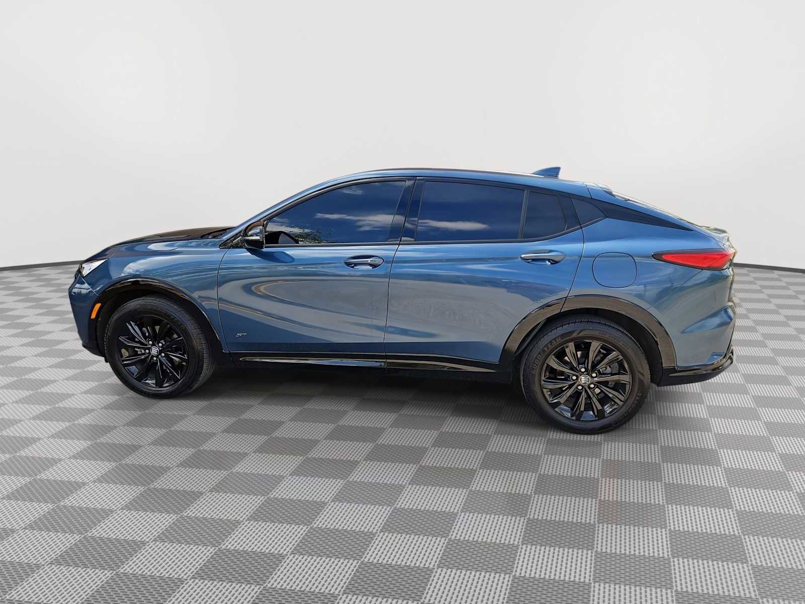 Used 2025 Buick Envista Sport Touring w/ Convenience I Package image 5