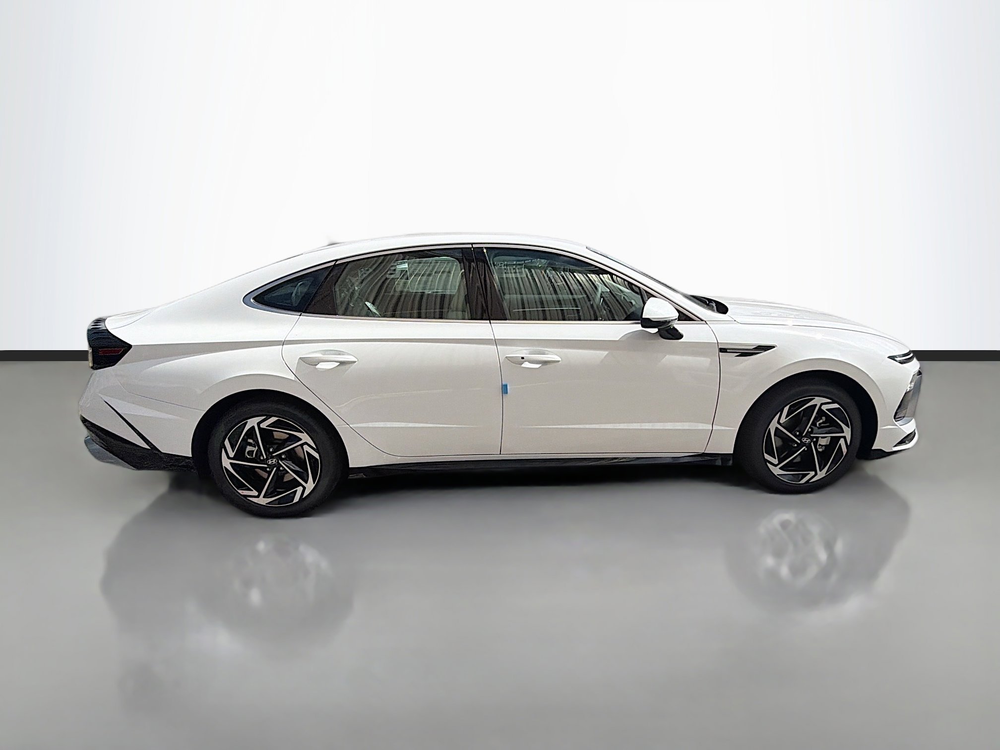 New 2026 Hyundai Sonata SEL image 2