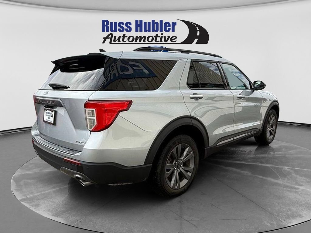 Used 2023 Ford Explorer XLT w/ Equipment Group 202A AWD/4WD image 6